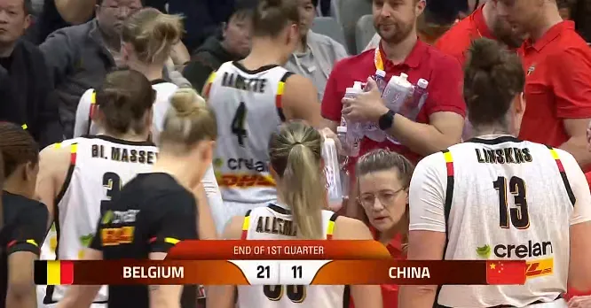 kaiyun-女篮世预赛：张曼曼3分，中国女篮首节11-21落后比利时女篮